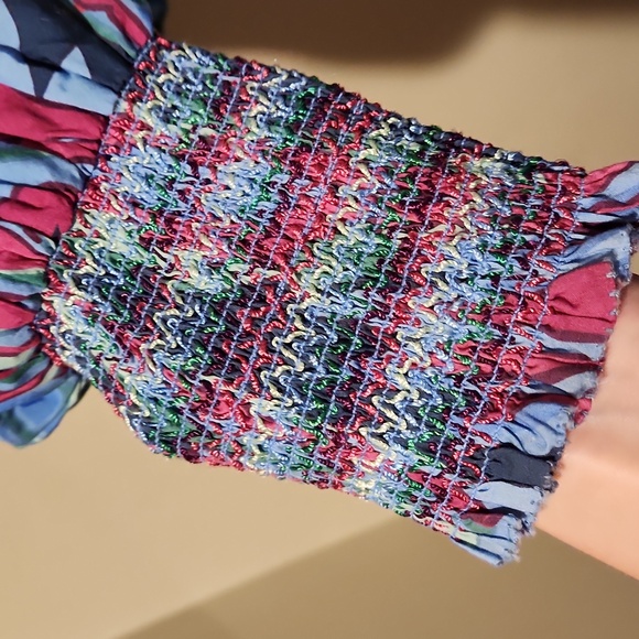 ❤️ NWOT! LOVE THE LABEL COTTON RUFFLED PUFF SLEEVE TOP / BLOUSE, SMOCKED CUFF, S - Picture 6 of 11